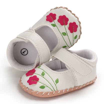 Baby Girl Soft Handmade Rubber Sole Embroidered Flower First Walkers Shoe