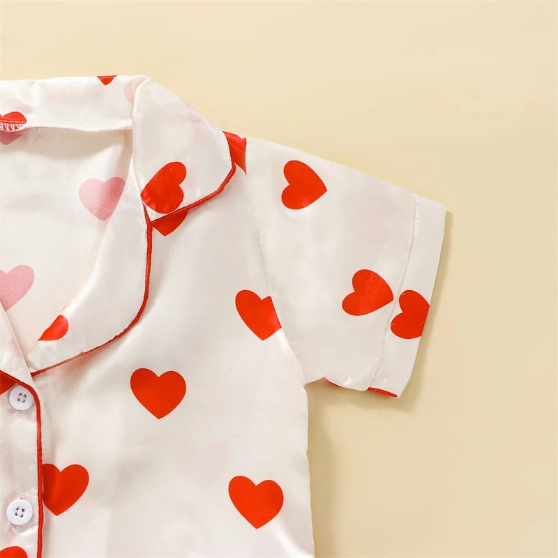 Heart Print Turn-Down Collar Short Sleeve And Elastic Waist Shorts Pajama Set For 2-7 Years