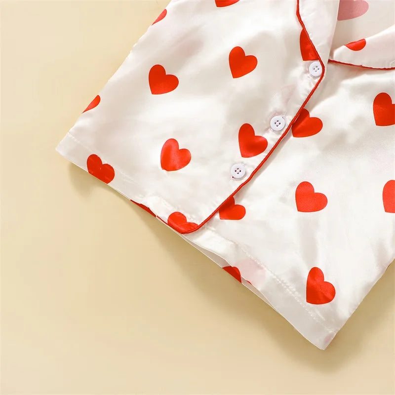 Heart Print Turn-Down Collar Short Sleeve And Elastic Waist Shorts Pajama Set For 2-7 Years